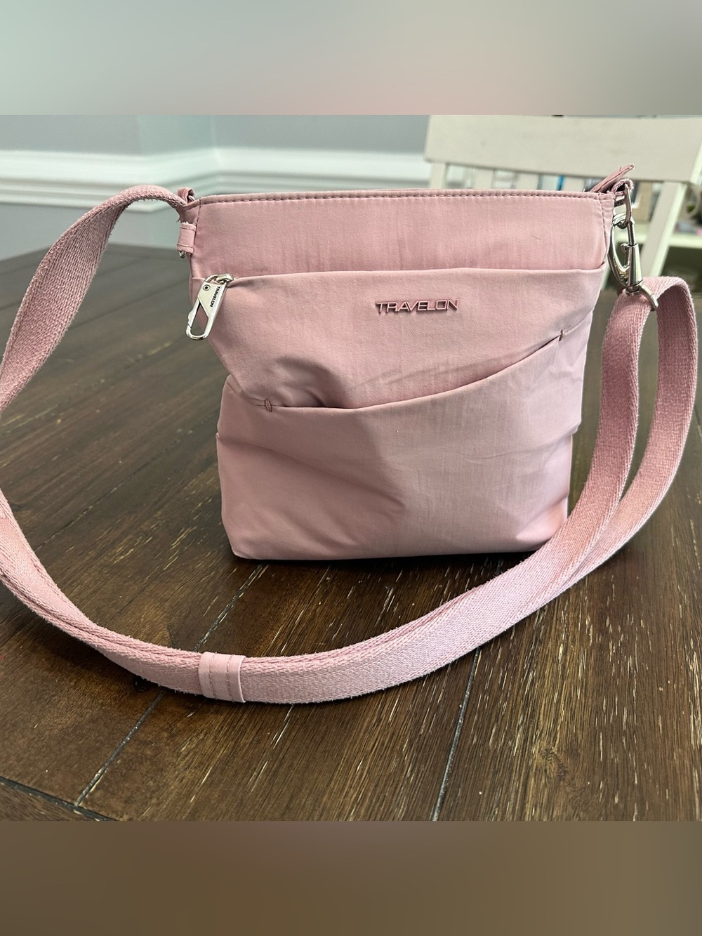 Travelon desert pink roam cross body bag
